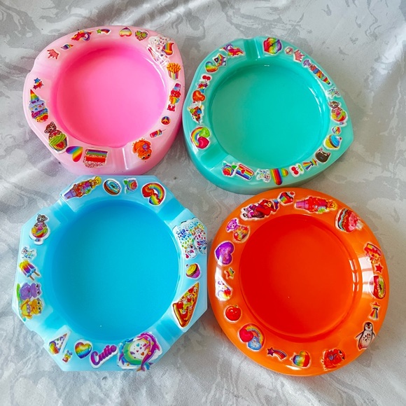 Lisa Frank Inspired Resin Ashtray - Picture 8 of 9